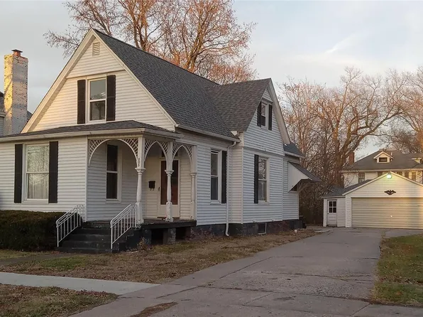 305 N Liberty St, Jerseyville, IL 62052