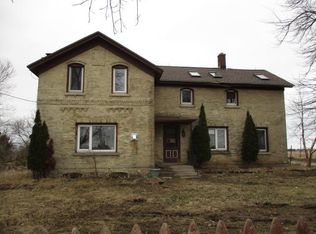 8511 Middle Rd, Oostburg, WI 53070