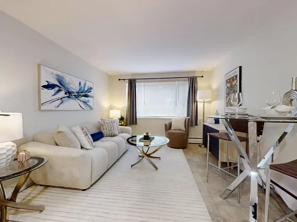 109 Warren St APT 3, Watertown, MA 02472