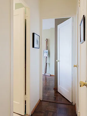 Sold by Sotheby's International Realty | media 7