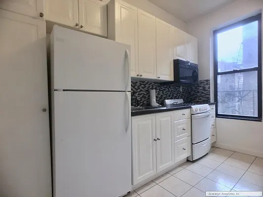 Rented by Sovereign Associates | media 15