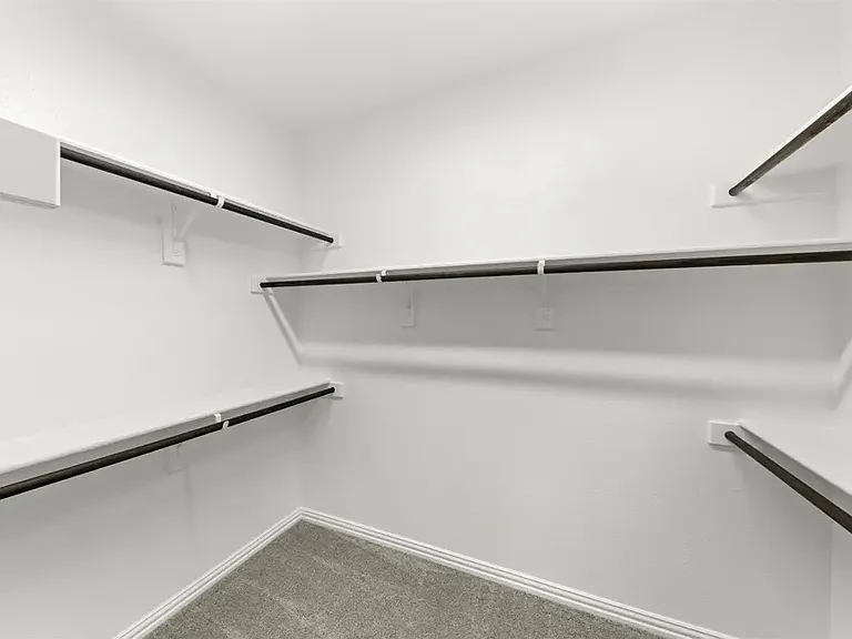 1825 Plymouth Dr — Photo 13