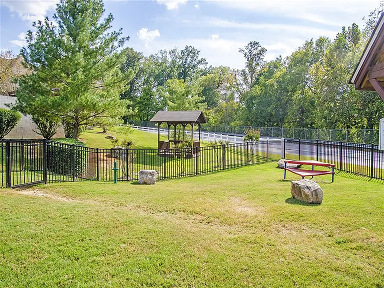 Harpeth River Oaks — Photo 8