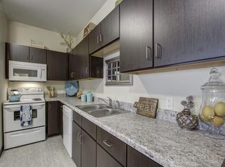 4255 Center Rd APT 208, Brunswick, OH 44212