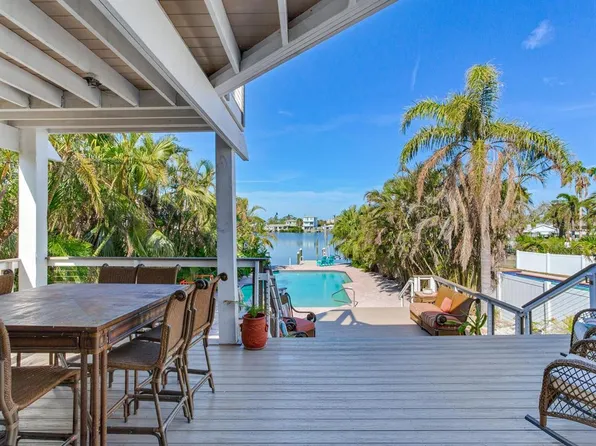 410 140th Ave E, Madeira Beach, FL 33708