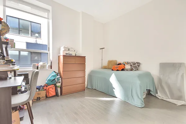 Rented by Compass | media 30