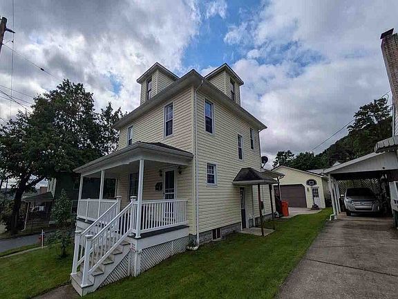 2nd image of 602 W Locust St