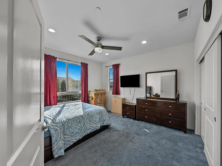 2598 Denali Ct — Photo 16