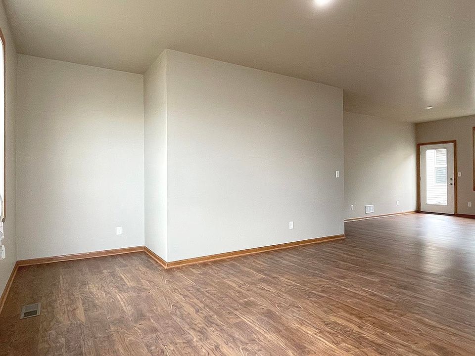 7447 Silo St, Loves Park, IL 61115 Zillow