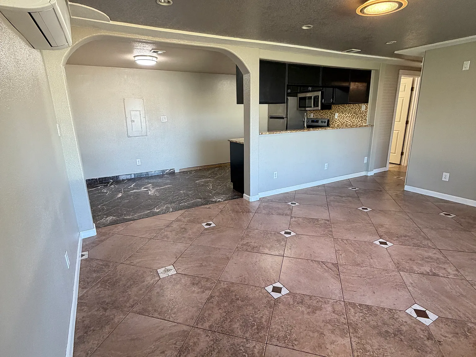 1816 W Yakima St — Photo 3