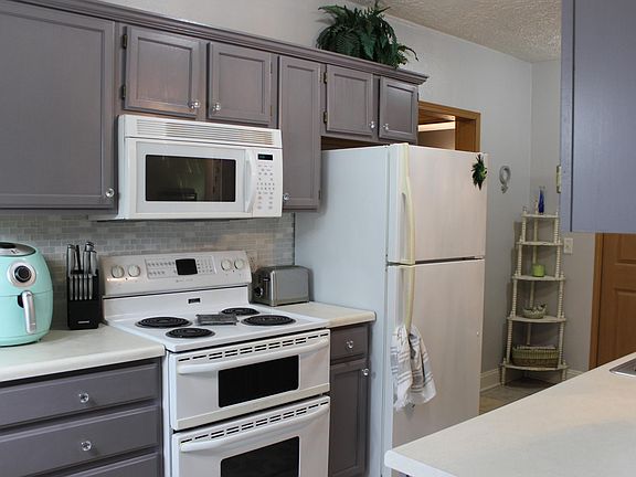 4th image of 5752 E Town Dr Unit 4