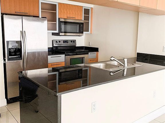 2nd image of 1750 N Bayshore Dr APT 1504