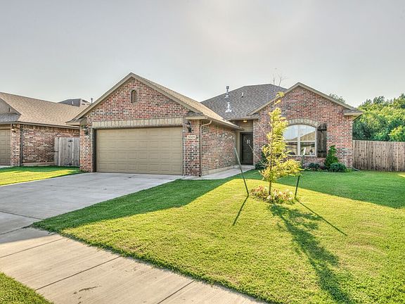 2nd image of 3509 Tecumseh Dr