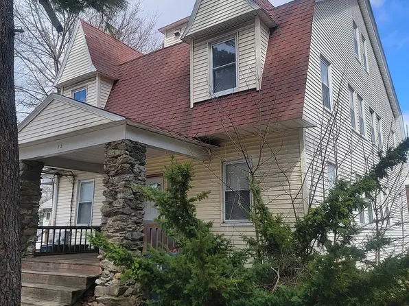 10 Circuit Ave, Newton, MA 02461