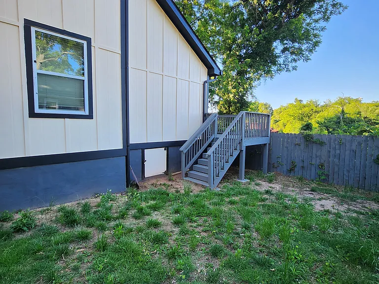 1114 Oak Knoll Ter SE — Photo 23