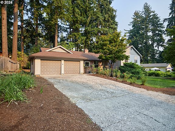 2nd image of 2113 SE 131st Ave