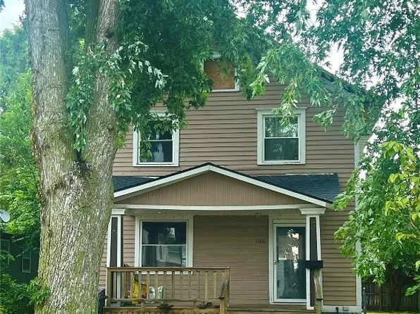 1106 Elmhurst Dr NE, Cedar Rapids, IA 52402