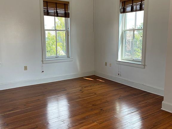 3rd image of 817 S Bond St #12562178