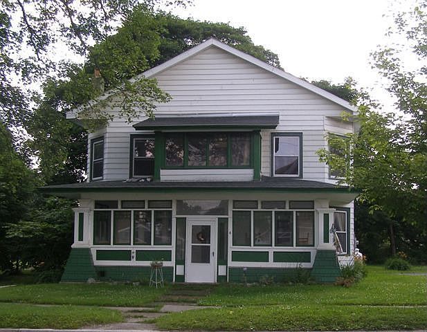 1st image of 6 S Main St