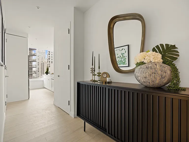 1026 3rd Ave #11C — Photo 8
