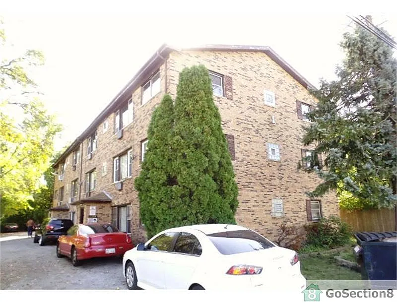 1381 River Dr APT 10 photo 1