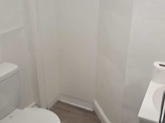 5th image of 14 Grand Blvd #4