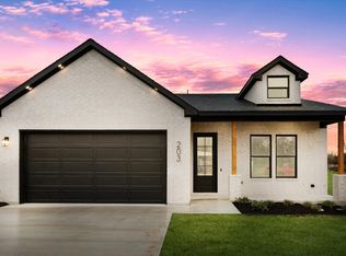 203 Baldwin St, Red Oak, TX 75154