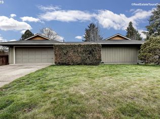 387 SE 34th Ct, Hillsboro, OR 97123
