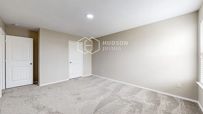 218 Thoroughbred St — Photo 22