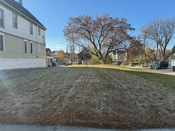 319 North 31ST STREET, Milwaukee, WI 53208