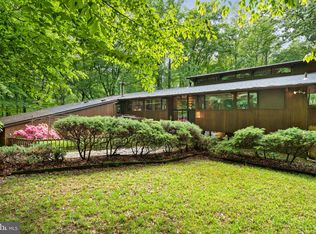 10913 Hampton Rd, Fairfax Station, VA 22039