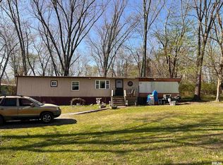 7021 Peach Ln, Carbondale, IL 62902