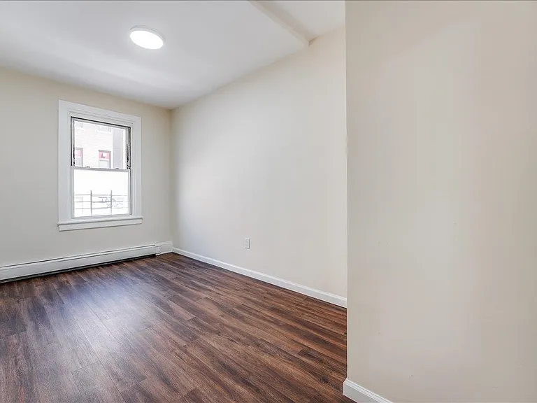97 Saint Pauls Ave #2 — Photo 16