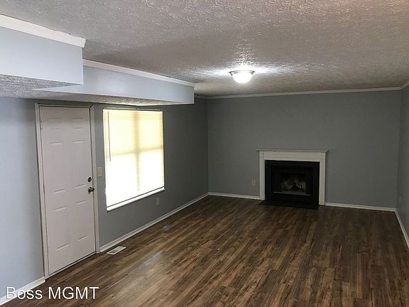 2nd image of 5061 Sanderson Dr