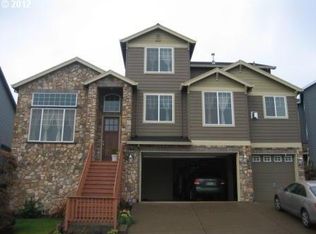 13045 SE Meadehill Ave, Happy Valley, OR 97086