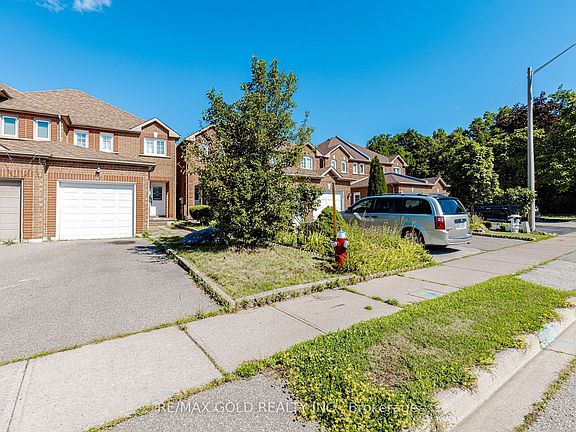 2nd image of 12 McCleave Cres