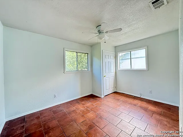 230 S San Gabriel Ave — Photo 16