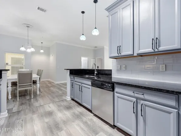 13835 HERONS LANDING Way #8, Jacksonville, FL 32224