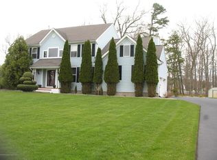 4 Meadowlark Ct, Jackson, NJ 08527