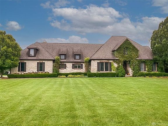 2nd image of 6335 Fairway Ct