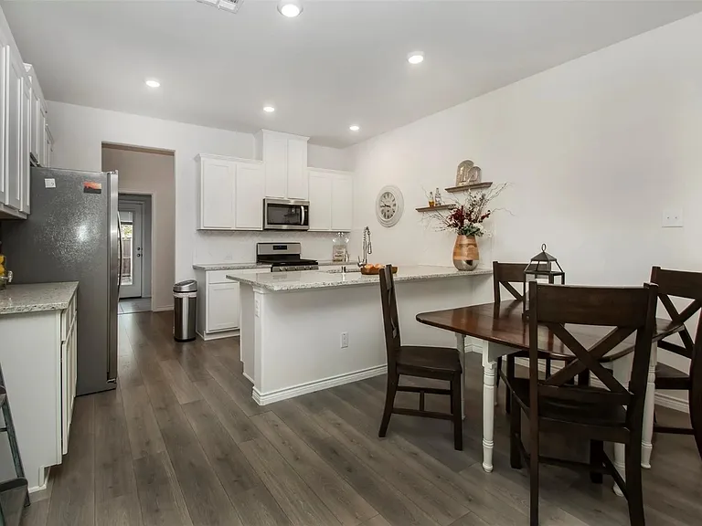 2348 Opaline Dr — Photo 6