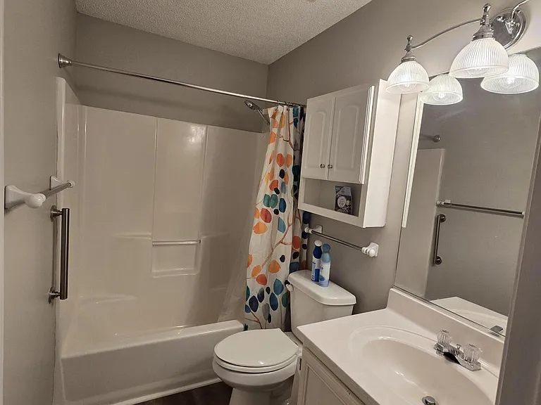 107 Raintree Ct — Photo 5