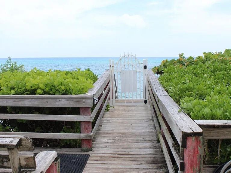630 Ocean Dr #215 — Photo 15