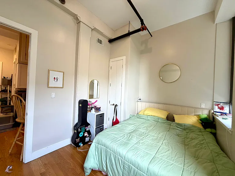 53 S 11th St #3B — Photo 9