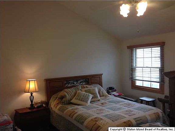 5th image of 20 Caswell Ln