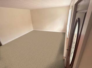 198 Shiny Mountain Rd, Greentown, PA 18426
