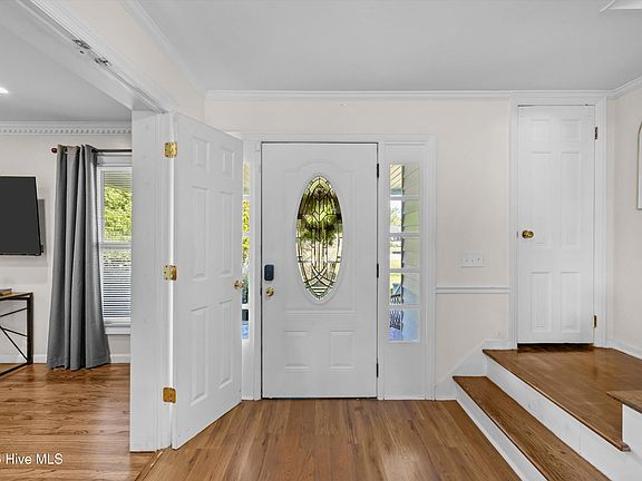 3rd image of 3424 Heather Drive