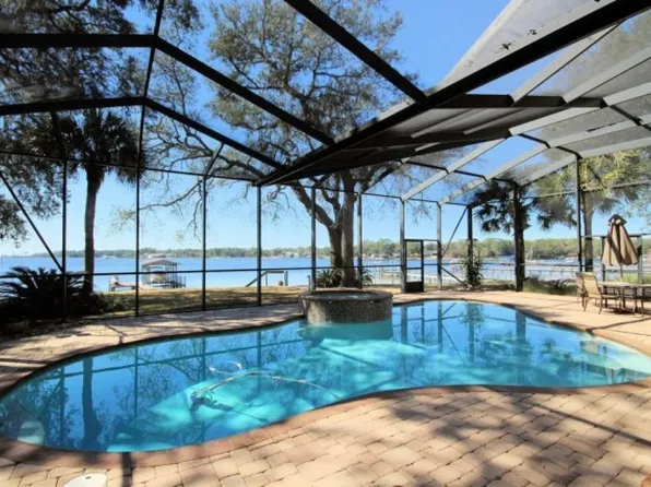 4152 Beach Dr, Niceville, FL 32578