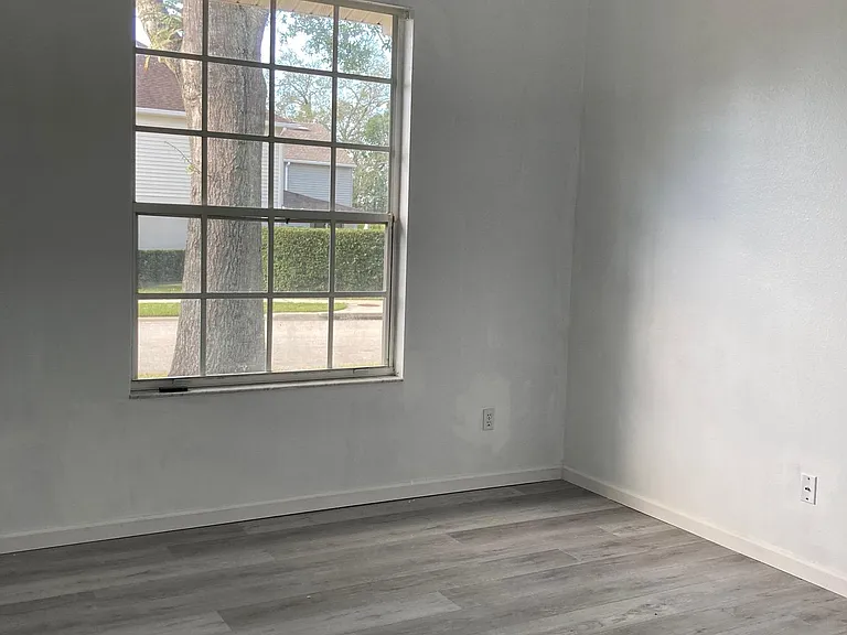 262 Hanging Moss Cir — Photo 14