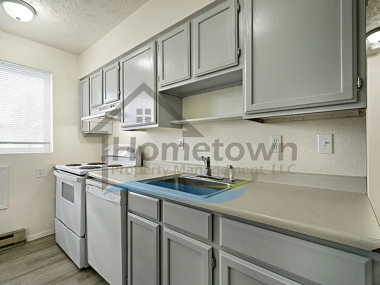 1205 W Emma Ave — Photo 8